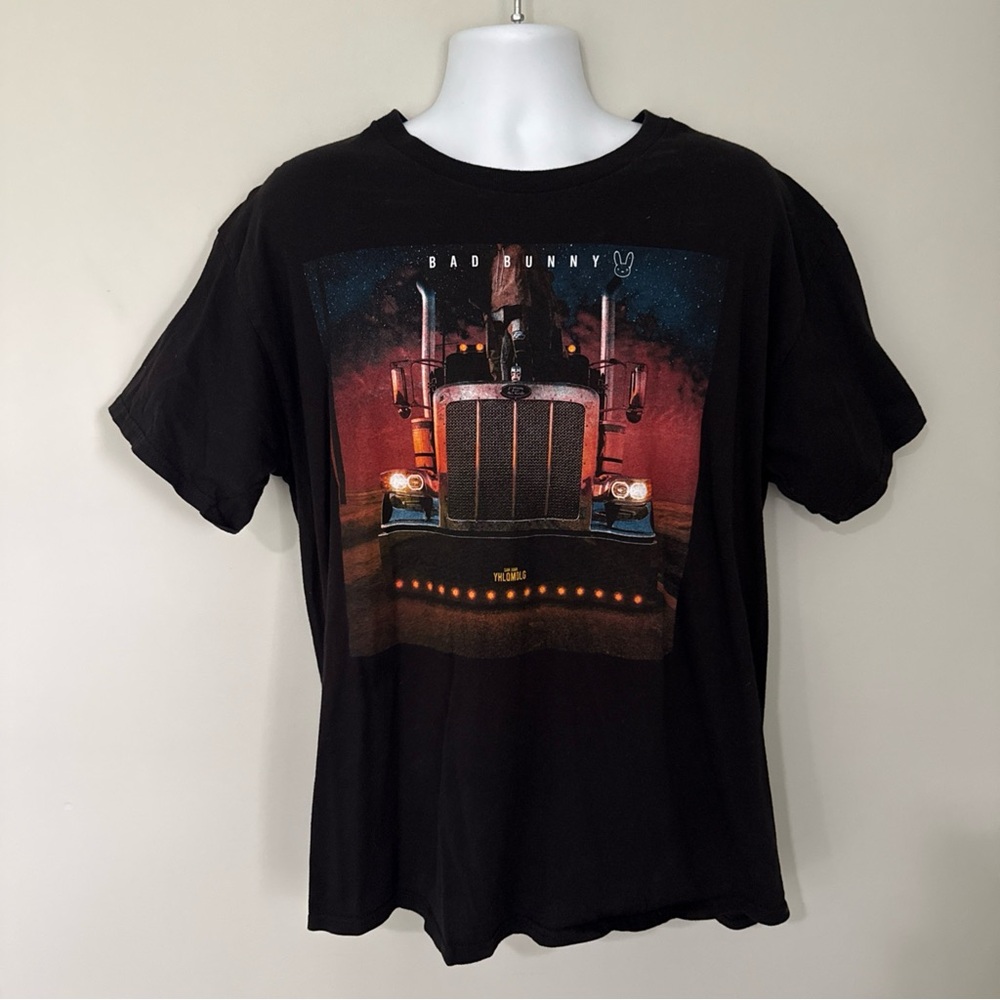 Bad Bunny El Ultimo Tour Del Mundo T-shirt - XL